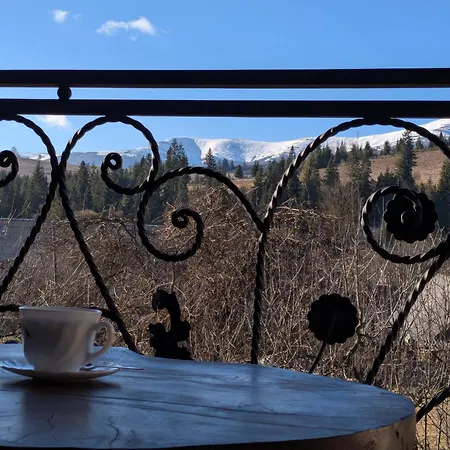 Gostynna Rodyna Izky